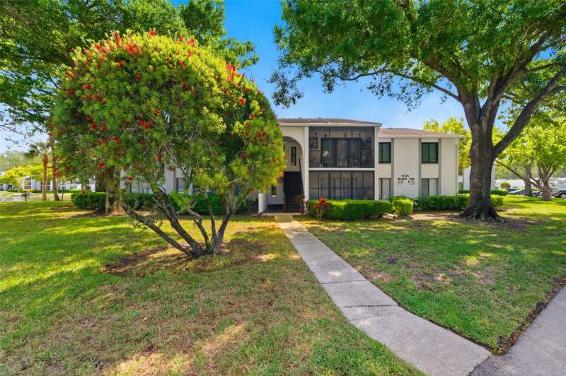 2 bedroom Condominium at 1135 Pine Ridge Circle #A2, Pine Ridge At Lake Tarpon Village, Tarpon Springs — photo 4