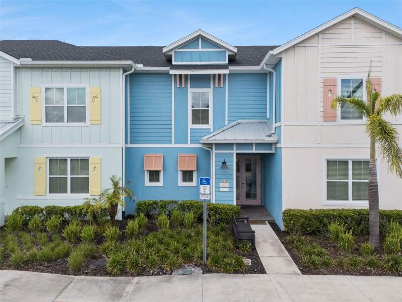 2 bedroom Townhouse at 8201 SURF STREET, MARGARITAVILLE, ROLLING OAKS, KISSIMMEE — photo 2