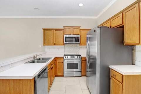 12635 Kings Crossing Drive, Gibsonton FL - photo 6 of 6