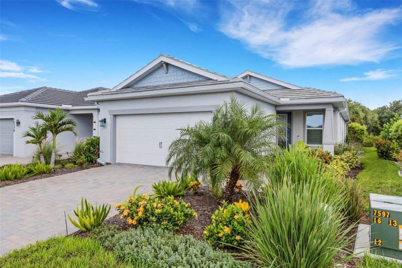 2 bedroom Single Family Residence at 10374 Abaco Falls Drive, Beachwalk By Manasota Key Ph, Englewood — photo 3