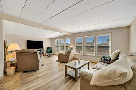 132 W Saint Lucia Loop, Apollo Beach FL - photo 19 of 55