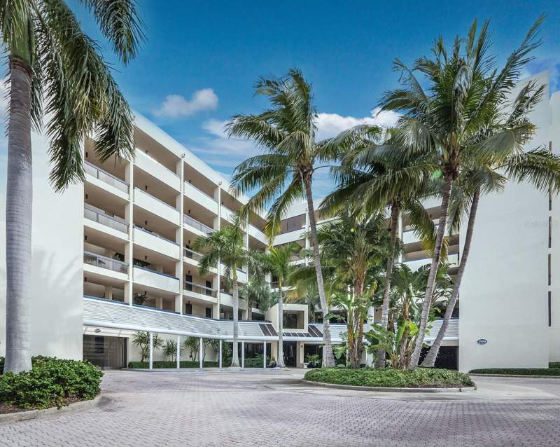 Fairway Bay