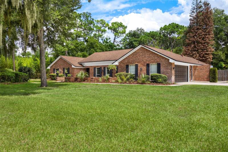 101 S SWEETWATER BOULEVARD home for sale in Sweetwater Oaks