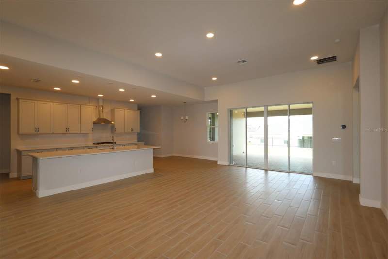4 bedroom Single Family Residence at 3193 Wolf Lake Avenue, Wolf Lake Ranch, Apopka — photo 2