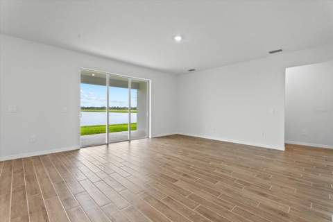 10514 Abundance Grove Way, Parrish FL - photo 6 of 6