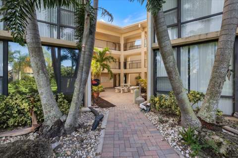 612 Bird Bay Drive #118, Venice FL - photo 13 of 31