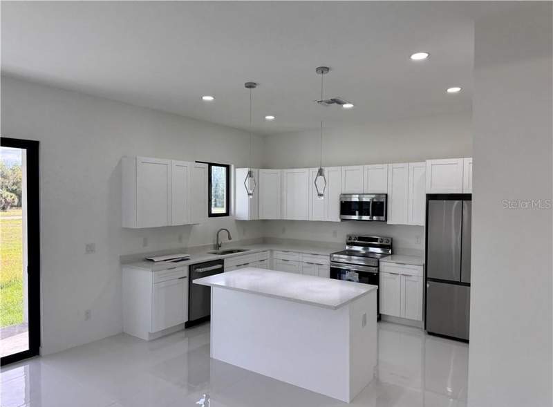 4 bedroom Single Family Residence at 4121 NW 22nd Street, Cape Coral, Cape Coral — photo 5