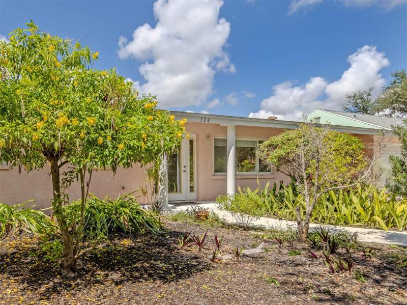 3 bedroom Single Family Residence at 324 Ponce De Leon Avenue, Venice Gulf View Sec Of, Venice — photo 4