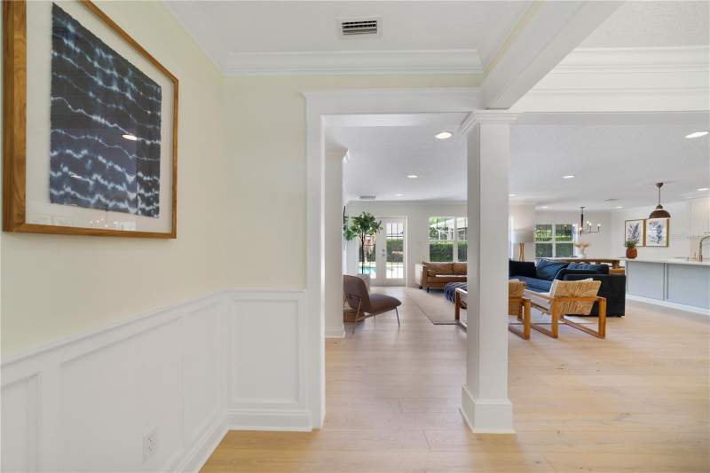 4 bedroom Single Family Residence at 1615 KING ARTHUR CIRCLE, KINGS ROW, MAITLAND — photo 4