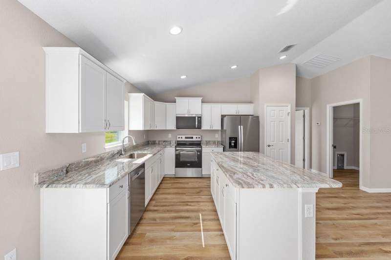 3 bedroom Single Family Residence at 14362 SW 30th Place, Rainbow Park Un 02, Ocala — photo 3