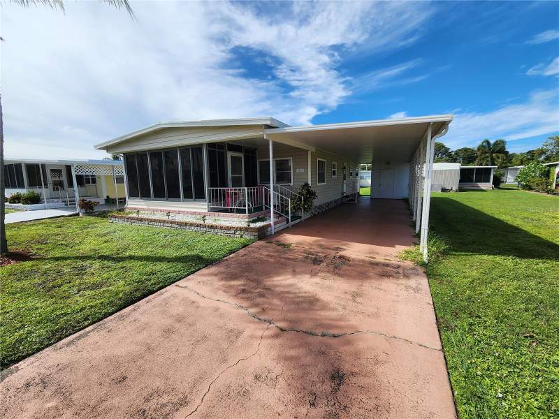 2 bedroom Mobile Home at 5408 Chateau Lane, Chateau Village Co-Op, Bradenton — photo 2