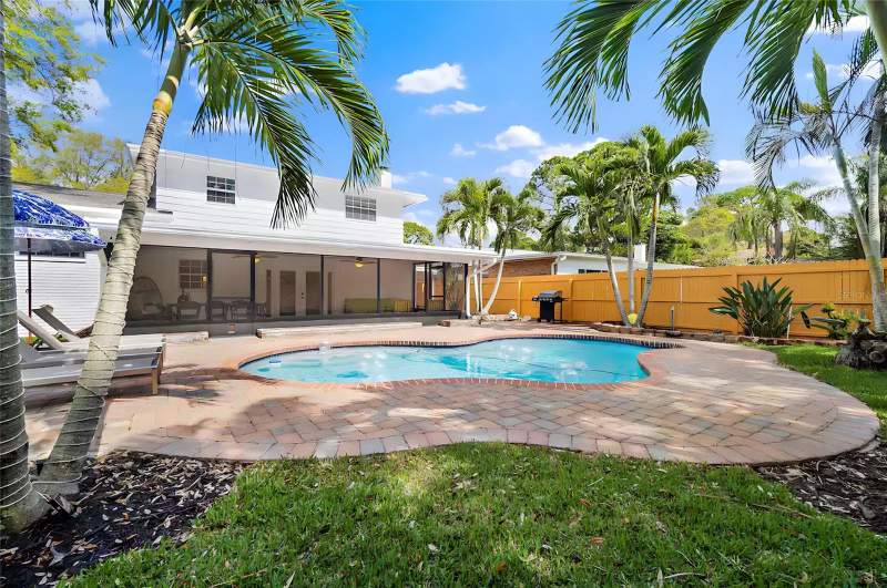 5 bedroom Single Family Residence at 14220 82nd Terrace, Whispering Pines Forest 2nd Add, Seminole — photo 2