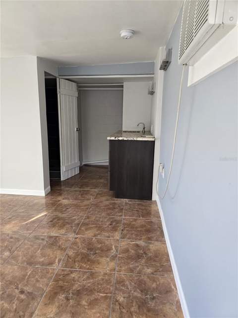 9306 Forest Hills Drive, Tampa FL - photo 12 of 16