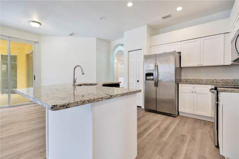 9303 Heritage Oak Court, Tampa FL - photo 8 of 39