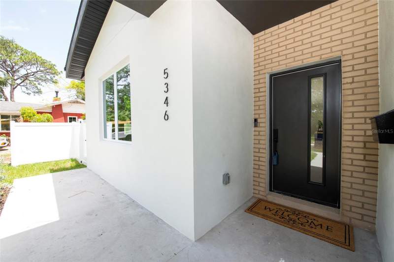 4 bedroom Single Family Residence at 5346 2nd Avenue, Westminster Place, St Petersburg — photo 2