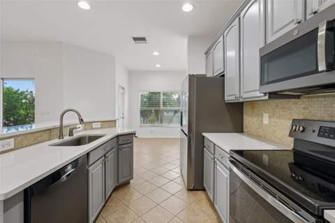 1810 Mira Lago Circle, Ruskin FL - photo 14 of 62