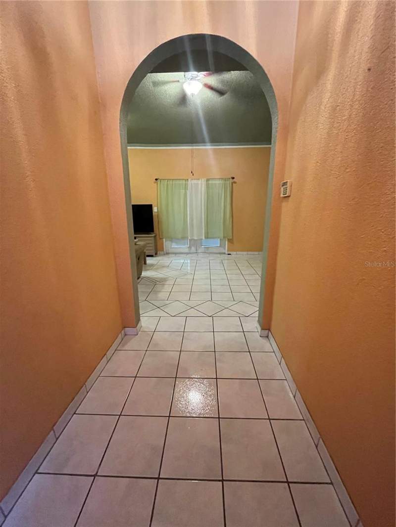 3 bedroom Single Family Residence at 306 Aylesbury Court, Poinciana Village 2 Nbhd 3, Kissimmee — photo 3