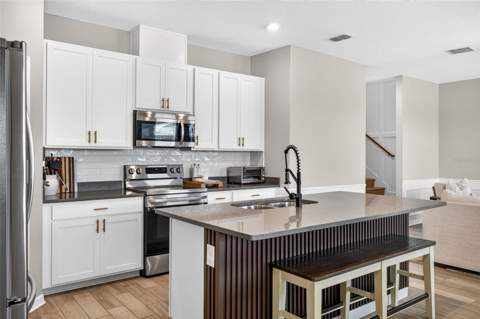 34117 White Fountain Court, Wesley Chapel FL - photo 15 of 99