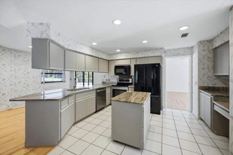 5049 Marsh Field Road, Sarasota FL - photo 13 of 79