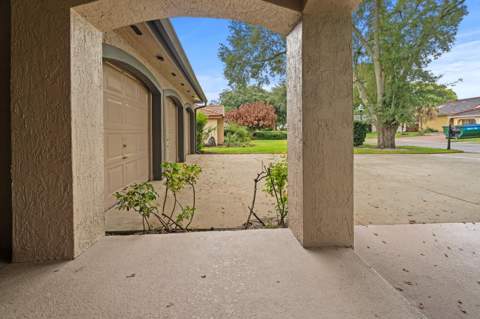 7437 Pinemount Drive, Orlando FL - photo 10 of 43