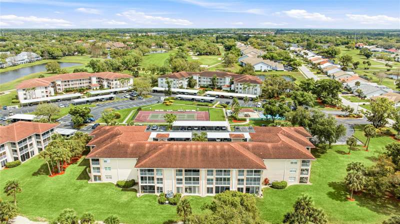 2 bedroom Condominium at 6501 Stone River Road #302, Terraces At Tara, Bradenton — photo 3