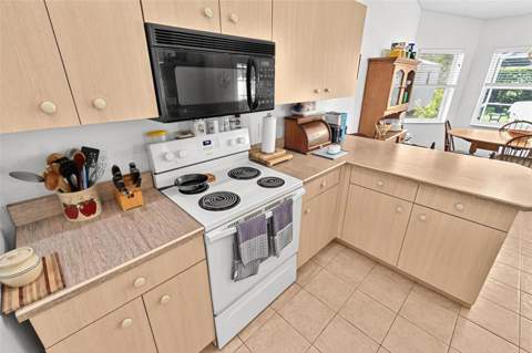 80 Whittington Drive, Palm Coast FL - photo 19 of 50