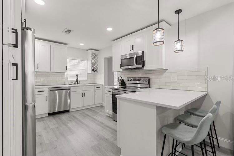 2 bedroom Single Family Residence at 13 Fanfair, Malibu Groves Third Add, Orlando — photo 4