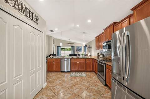 10114 Ives Loop, Hudson FL - photo 14 of 47