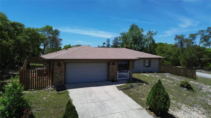 3 bedroom Single Family Residence at 16920 SW 39th Circle, Marion Oaks Un 06, Ocala — photo 2