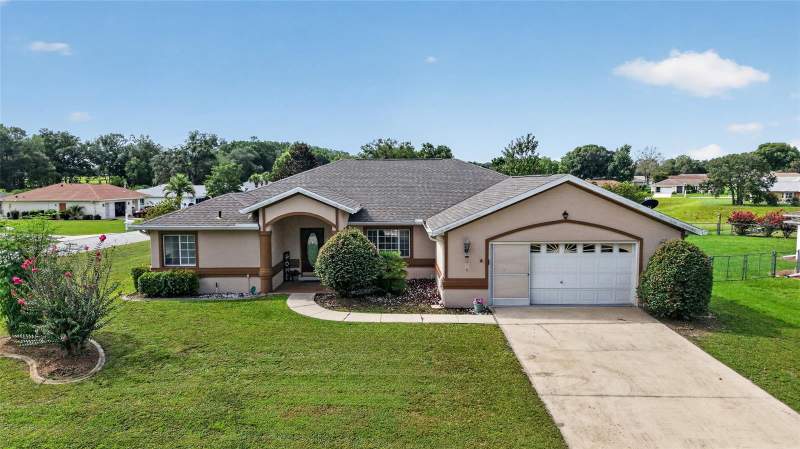 3 bedroom Single Family Residence at 10121 SW 61st Terrace Road, Cherrywood Estate, Ocala — photo 3
