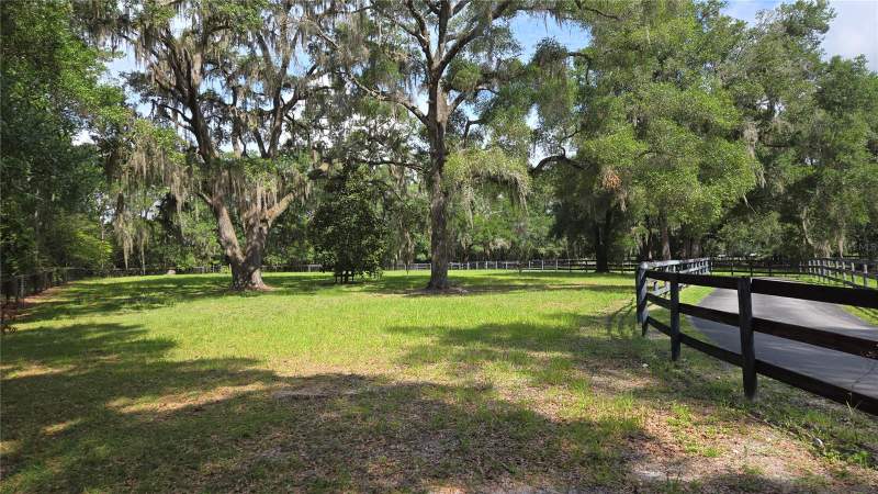 2 bedroom Single Family Residence at 1025 NW 150th Avenue, Unincorporated, Ocala — photo 4