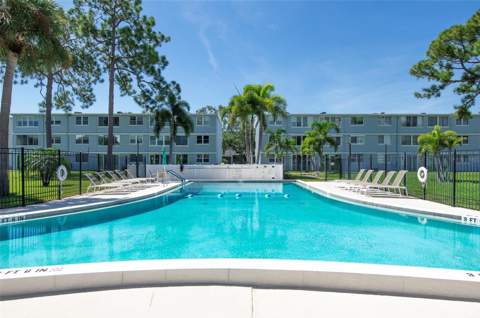4895 Bay Street #109, St Petersburg FL - photo 21 of 39