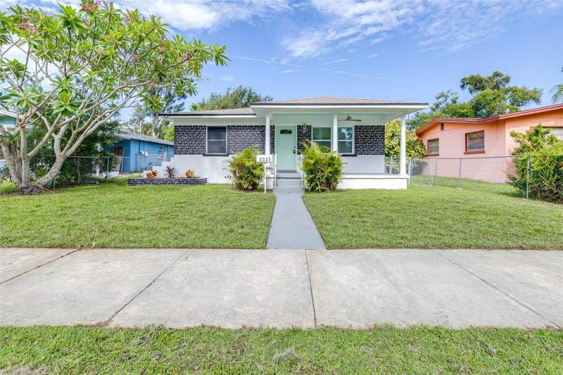 3 bedroom Single Family Residence at 2325 Highland Street, Welshs Lakeview, St Petersburg — photo 4