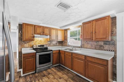 5753 1st Avenue, New Port Richey FL - photo 10 of 49