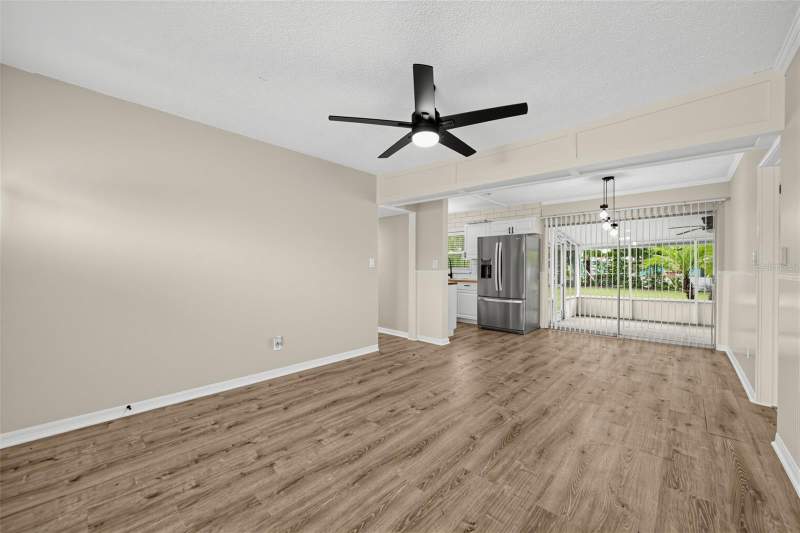 4 bedroom Single Family Residence at 713 Egan Drive, Azalea Park Sec 23, Orlando — photo 3