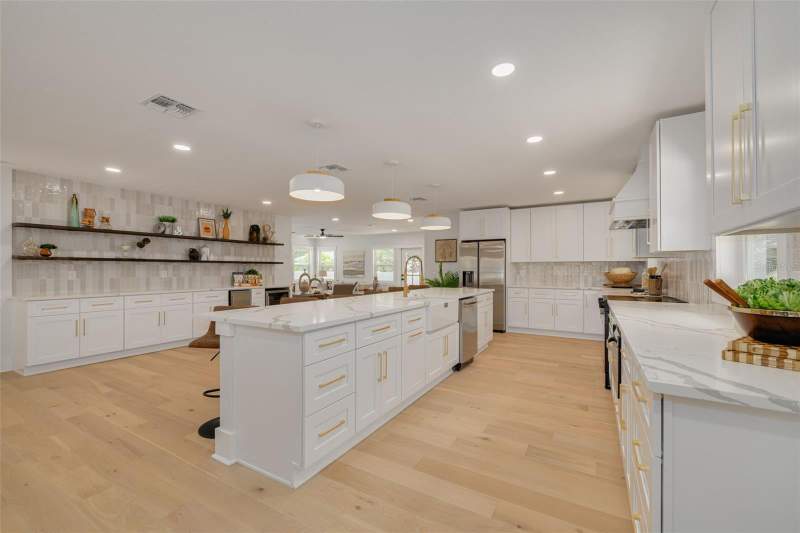 3 bedroom Single Family Residence at 1426 15th Street, Ross Oaks, St Petersburg — photo 3
