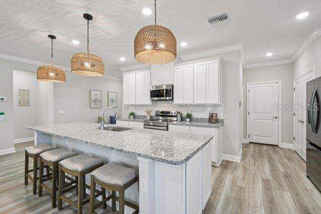 3 bedroom Single Family Residence at 5963 Lyon Road, Spring Hill, Spring Hill — photo 4