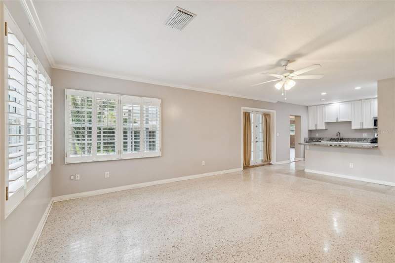 4 bedroom Single Family Residence at 308 Brentwood Drive, Temple Terrace Estates, Temple Terrace — photo 4