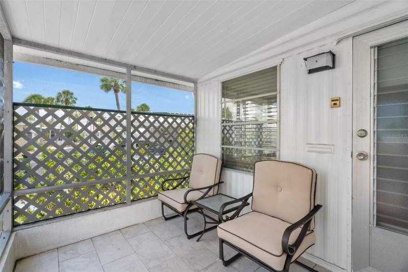 2 bedroom Mobile Home at 4851 W Gandy Boulevard #B9L36, Regency Cove A Cooperative, Tampa — photo 2