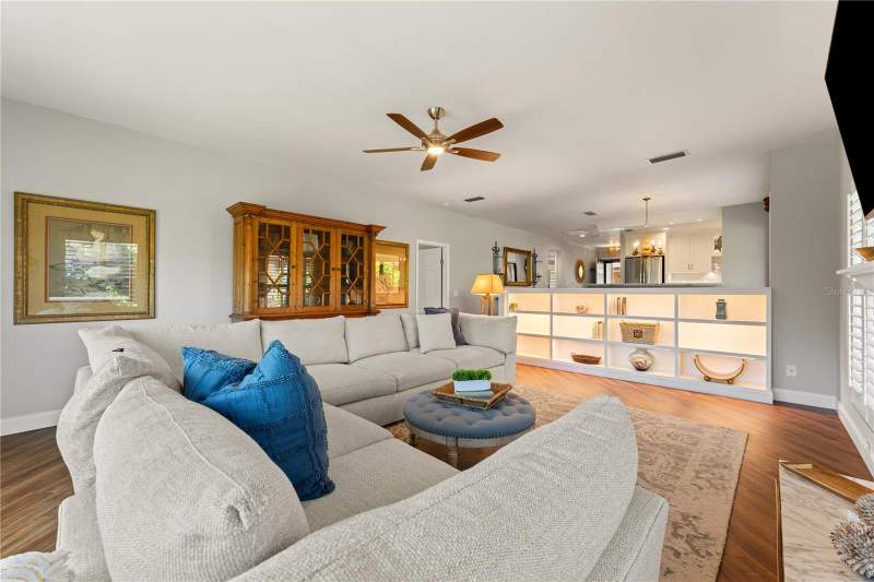 3 bedroom Villa at 1720 Kestral Park Way #49, Landings Carriagehouse I, Sarasota — photo 5