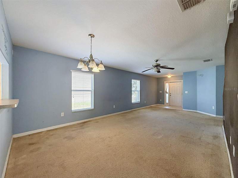 5 bedroom Single Family Residence at 12611 Chenwood Avenue, Verandahs, Hudson — photo 5
