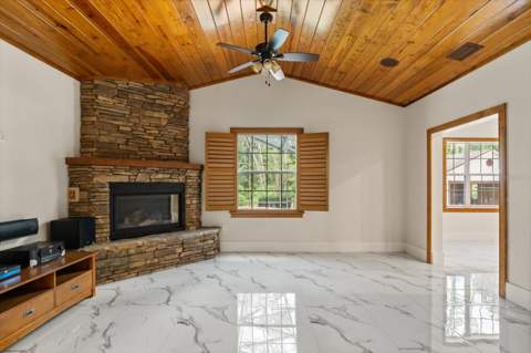 27012 Grand Oak Lane, Tavares FL - photo 19 of 57