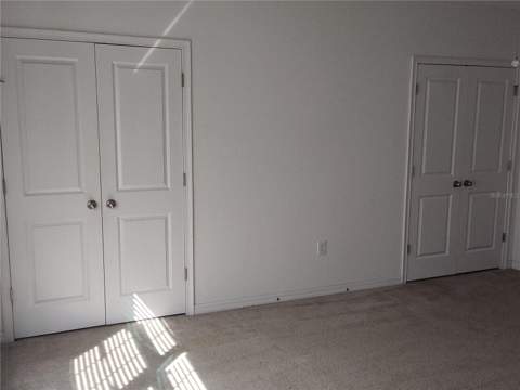 1103 Hillhurst Drive, Wesley Chapel FL - photo 10 of 26
