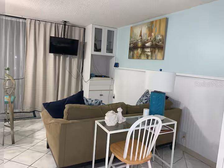 1 bedroom Condominium at 800 BAYWAY BOULEVARD #26, BAYSIDE CONDO, CLEARWATER BEACH — photo 3