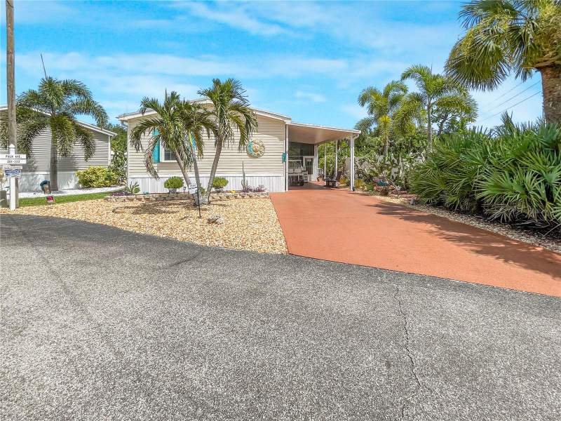 2 bedroom Manufactured Home at 10101 BURNT STORE ROAD #222, PARKHILL ESTATES, PUNTA GORDA — photo 1