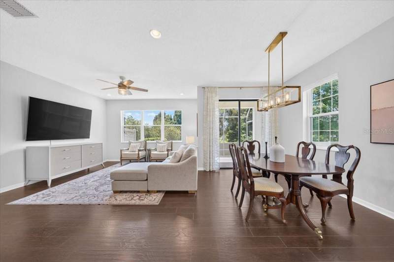 3 bedroom Townhouse at 11528 Crowned Sparrow Lane, West Lake Twnhms Ph 2, Tampa — photo 3