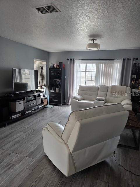 3 bedroom Townhouse at 2013 Sea Front Court, Townhome Manors Of, Clearwater — photo 4