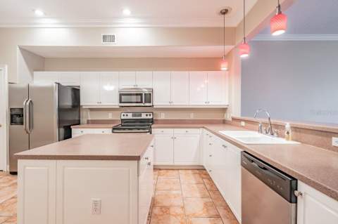 1626 Lago Vista Boulevard, Palm Harbor FL - photo 12 of 41