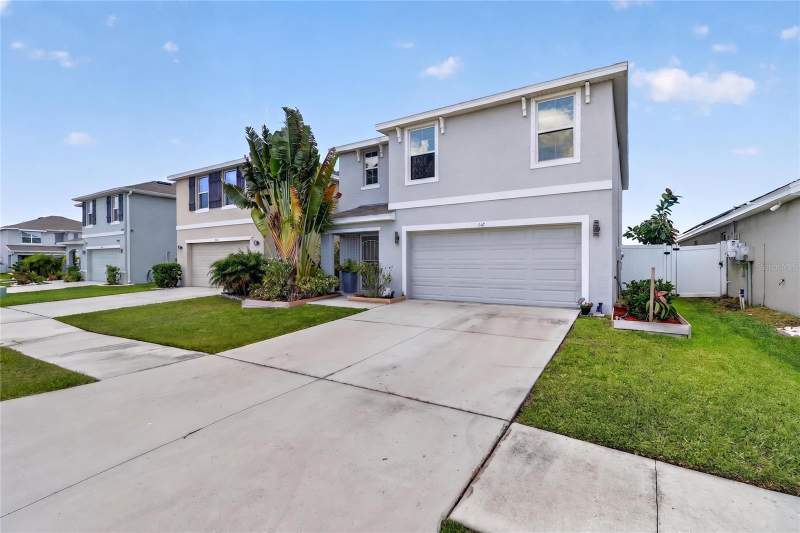 5 bedroom Single Family Residence at 440 Olive Conch Street, Shell Cove Ph 1, Ruskin — photo 2