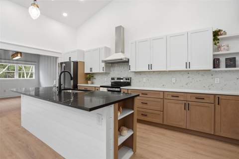 34111 August Avenue, Webster FL - photo 16 of 70
